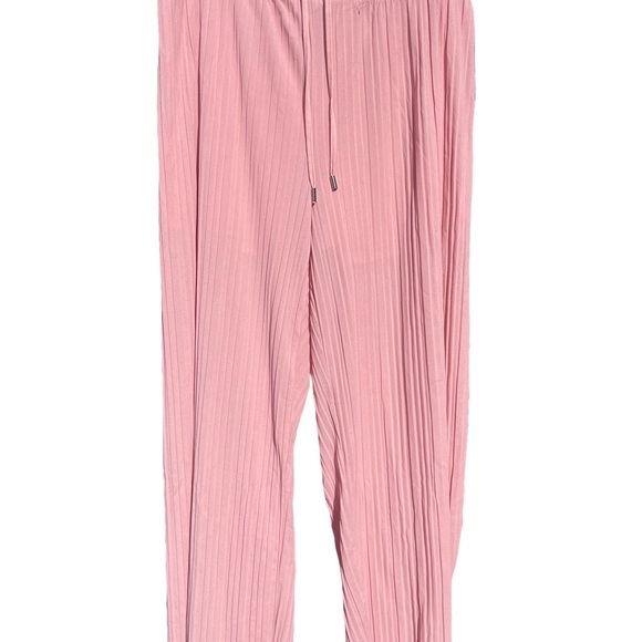 Wide legged dusty rose pants - Picture 2 of 3